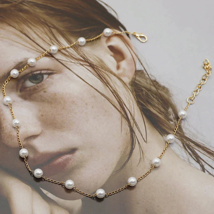 Colier Mic din Perle de Aur