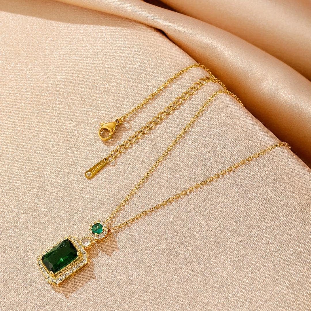 Colier Greta cu Piatră de Smarald