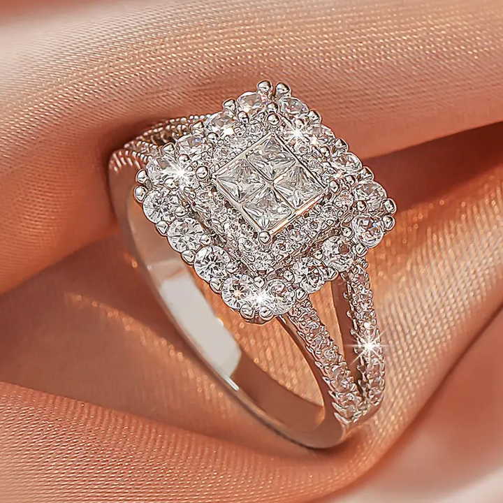 Inel Argintiu Strălucitor cu Cuburi